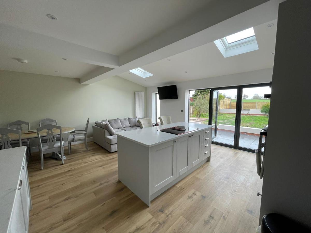 Newly Renovated 3 Bed Property - Countryside Views Dunstall Eksteriør billede